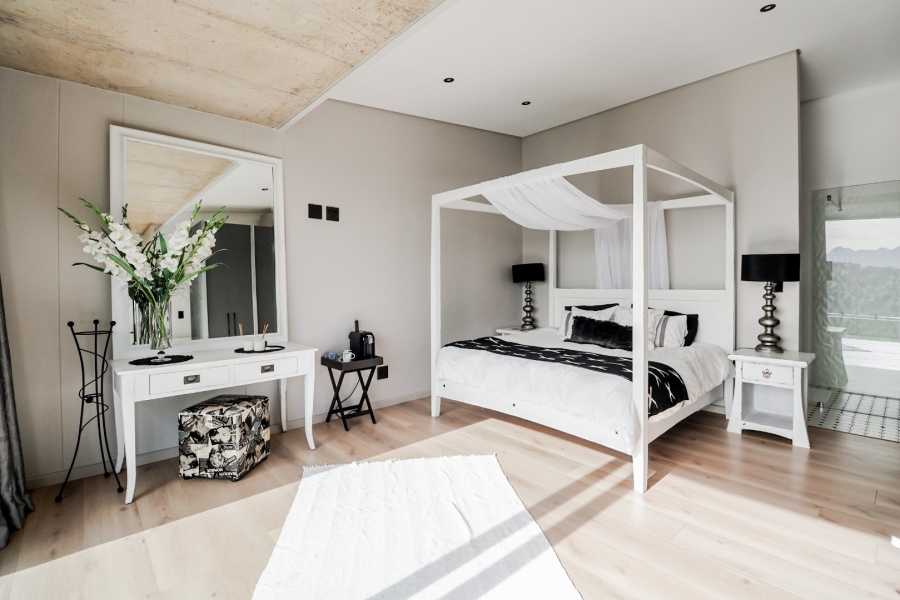 4 Bedroom Property for Sale in Oubaai Western Cape